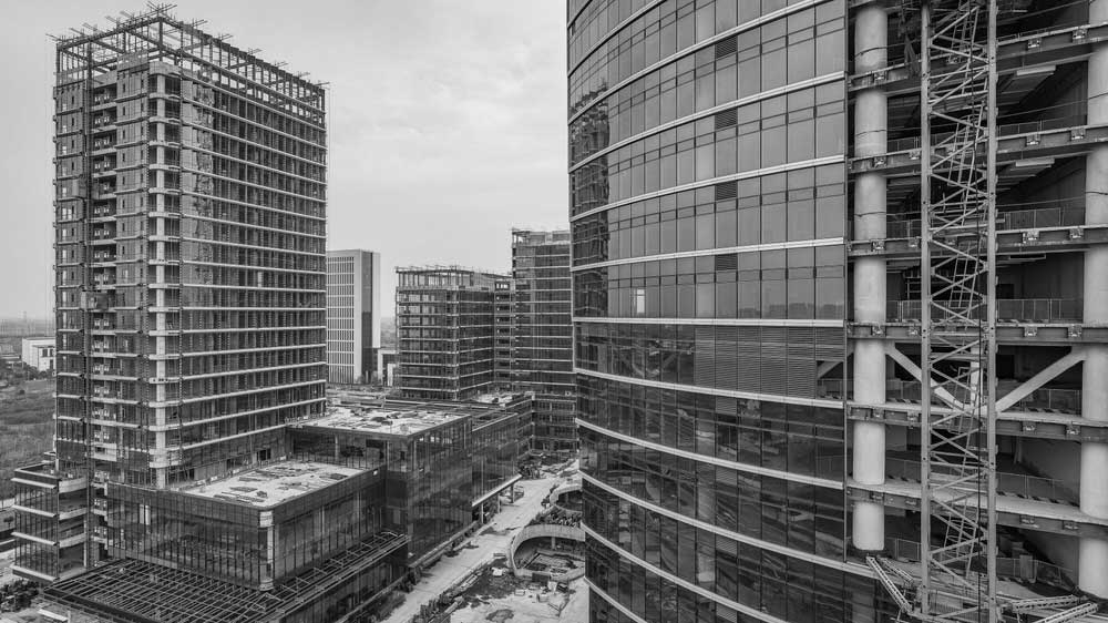 Can You Terminate a Building Contract When Your Contractor Is Not Performing?