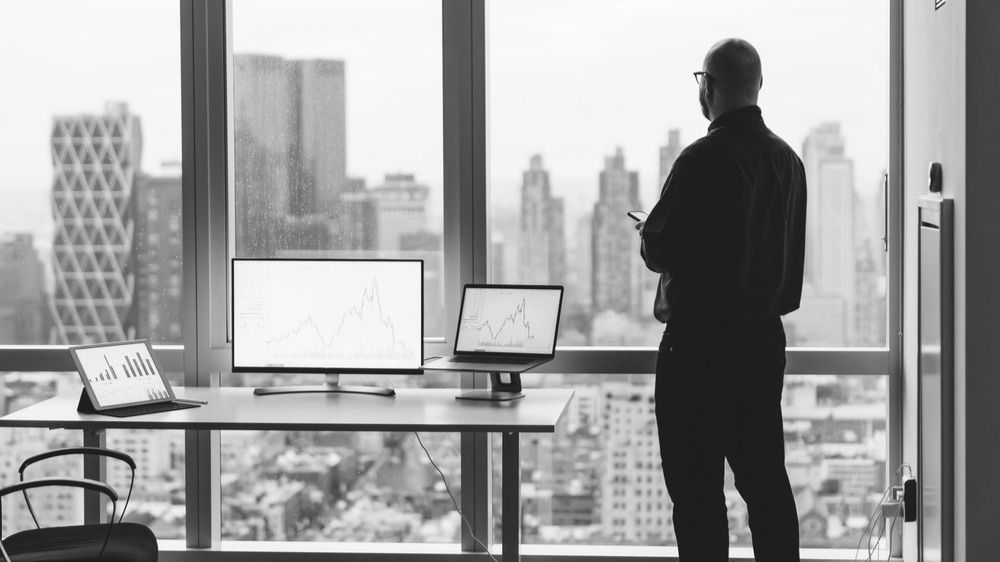 Judicial Advice for Trustees: When to Seek Court Protection for Difficult Trust Decisions